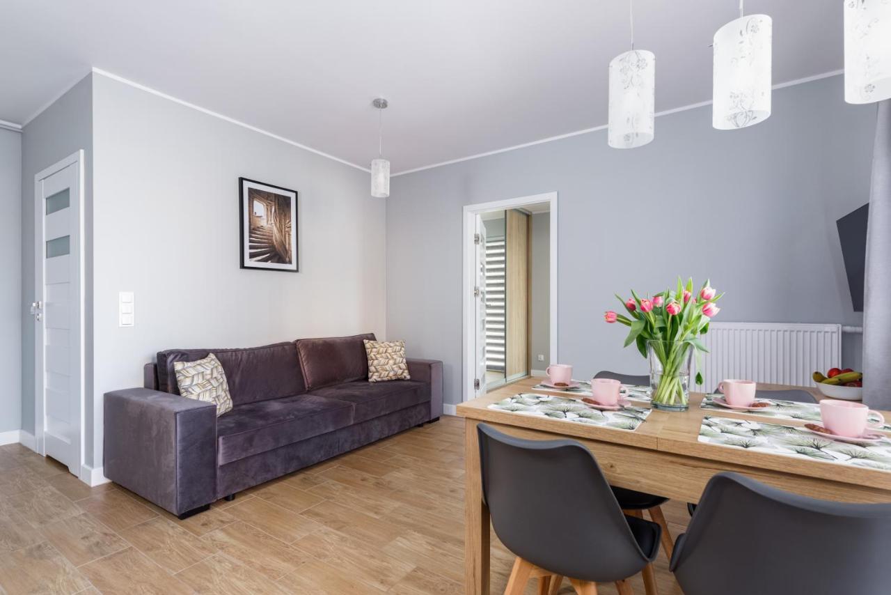 Apartment With Parking 500 M From The Sea By Noclegi Renters Międzywodzie Exteriör bild