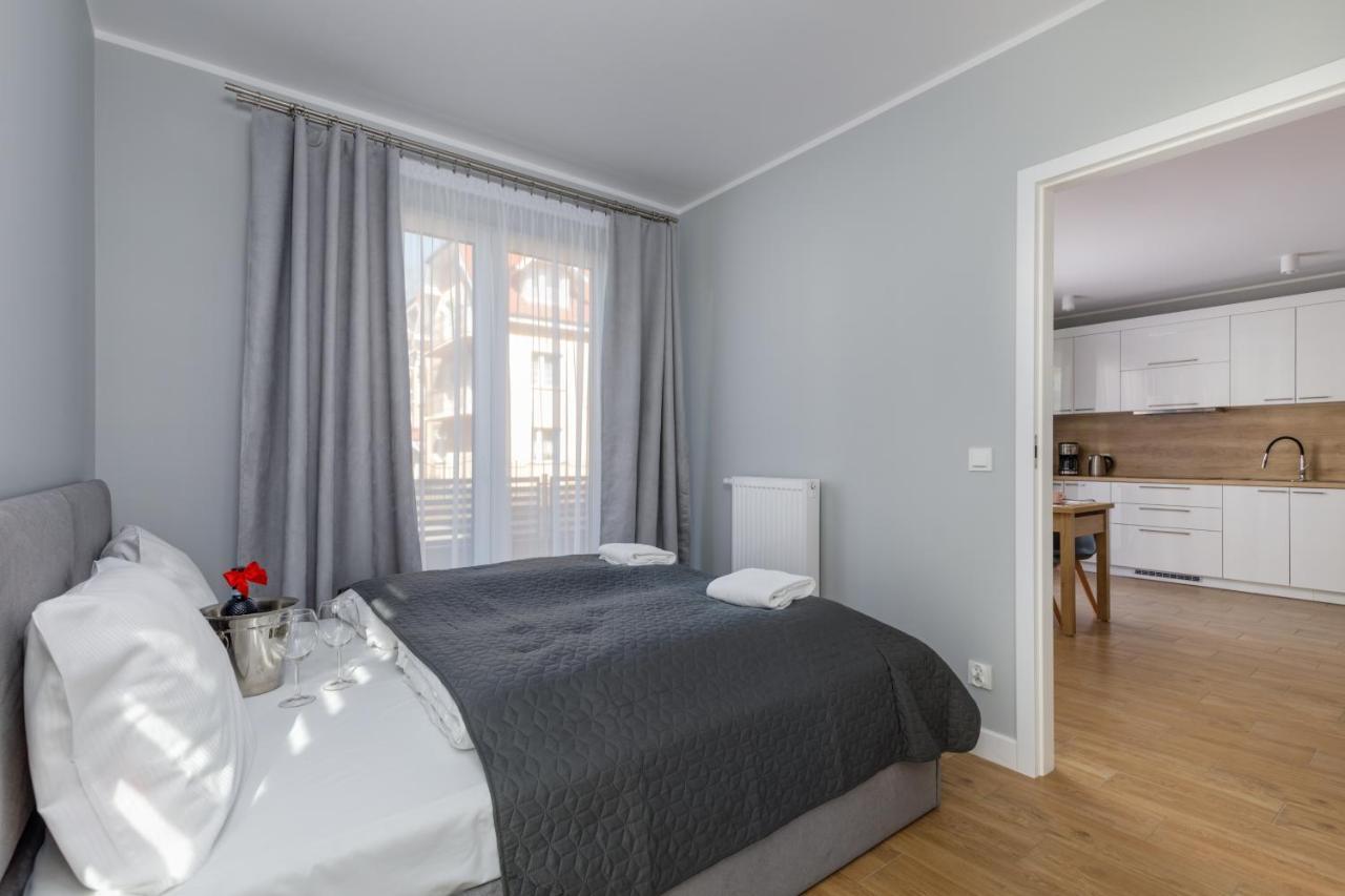 Apartment With Parking 500 M From The Sea By Noclegi Renters Międzywodzie Exteriör bild