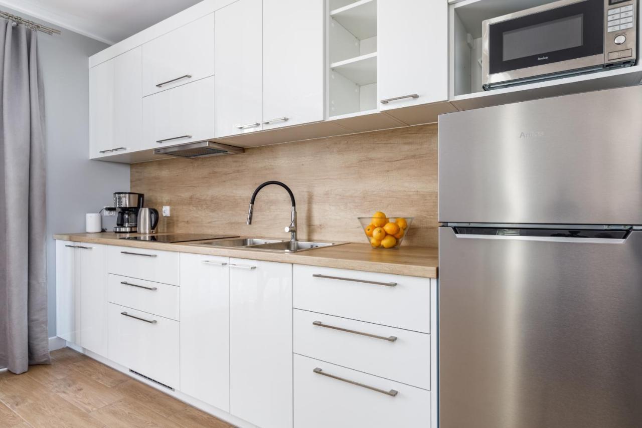 Apartment With Parking 500 M From The Sea By Noclegi Renters Międzywodzie Exteriör bild